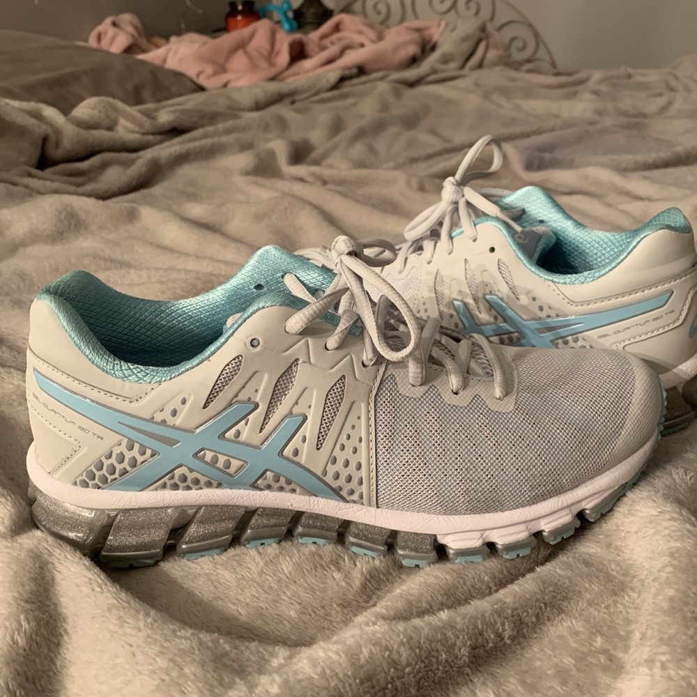 Asics tennis shoes! 👟
